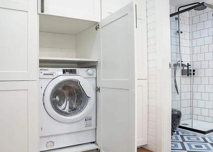 Parrot's House * Λορέτ Ντε Μαρ