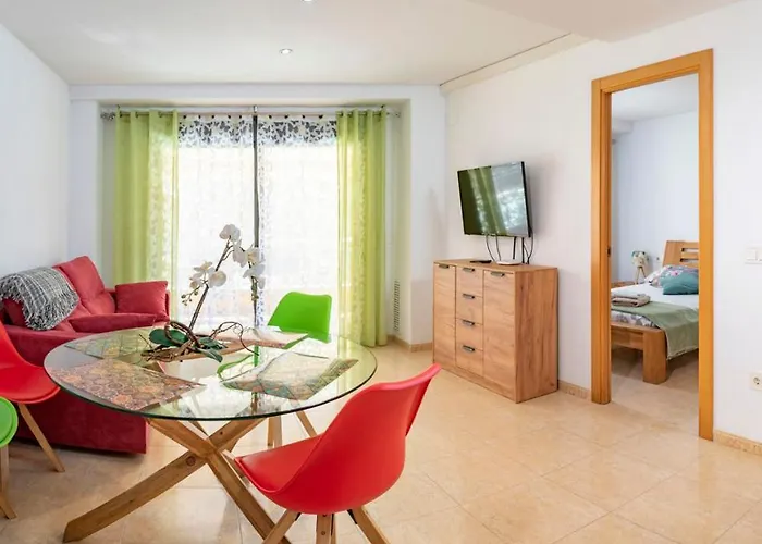 Parrot's House Lloret de Mar