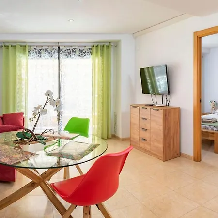 Parrot's House Lloret de Mar