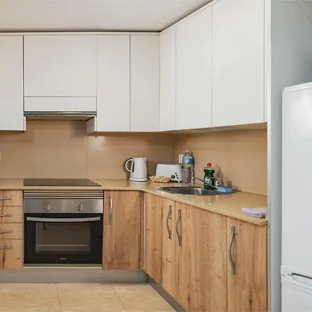 Parrot's House Апартаменты