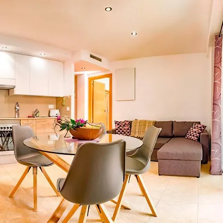 Apartman Parrot's House