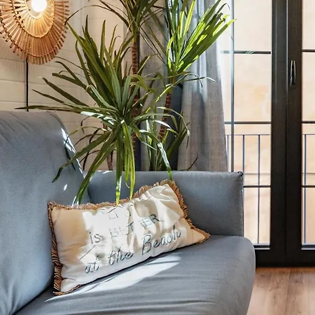 Parrot's House شقة