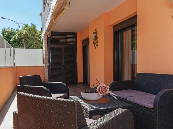 Parrot's House شقة يوريت دي مار