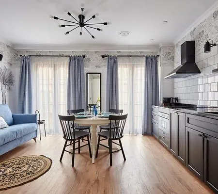 Parrot's House Апартаменты
